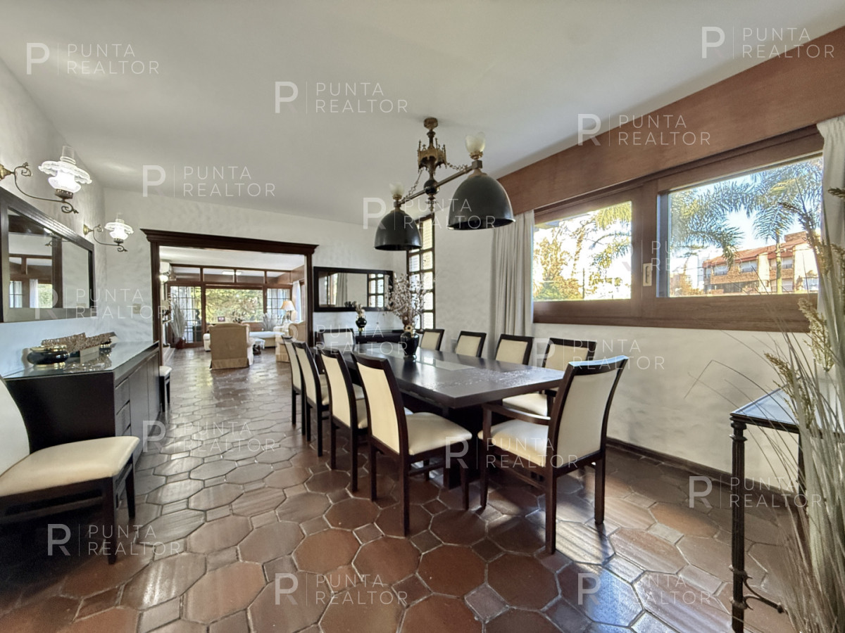 Casa ID.2697 - Casa reciclada a 250 metros de Playa Mansa — Parada 10, Punta del Este
