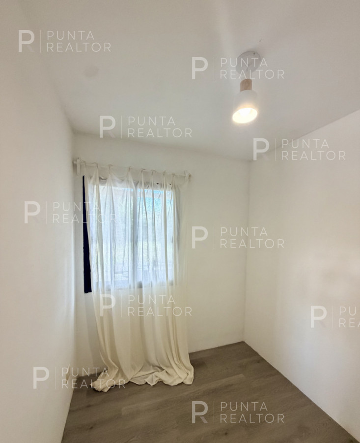 Casa ID.2661 - OPORTUNIDAD CASA RECILADA CON 3 DORMTORIOS EN LA BARRA, EL TESORO EXCELENTE UBICACION