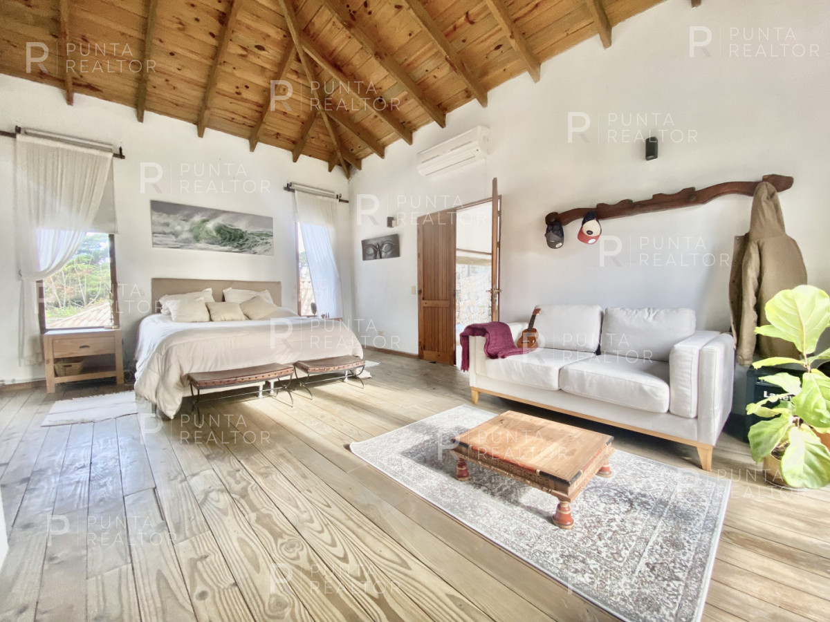 Casa ID.2691 - excepcional propiedad en Punta del Este