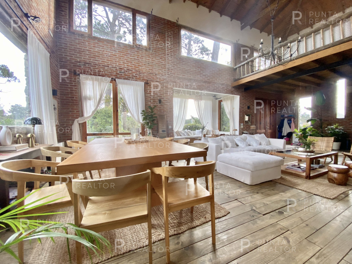 Casa ID.2691 - excepcional propiedad en Punta del Este