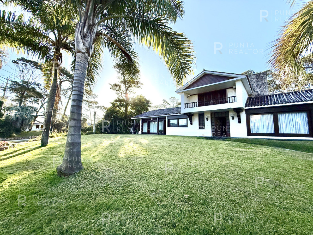 Casa ID.2697 - Casa reciclada a 250 metros de Playa Mansa — Parada 10, Punta del Este
