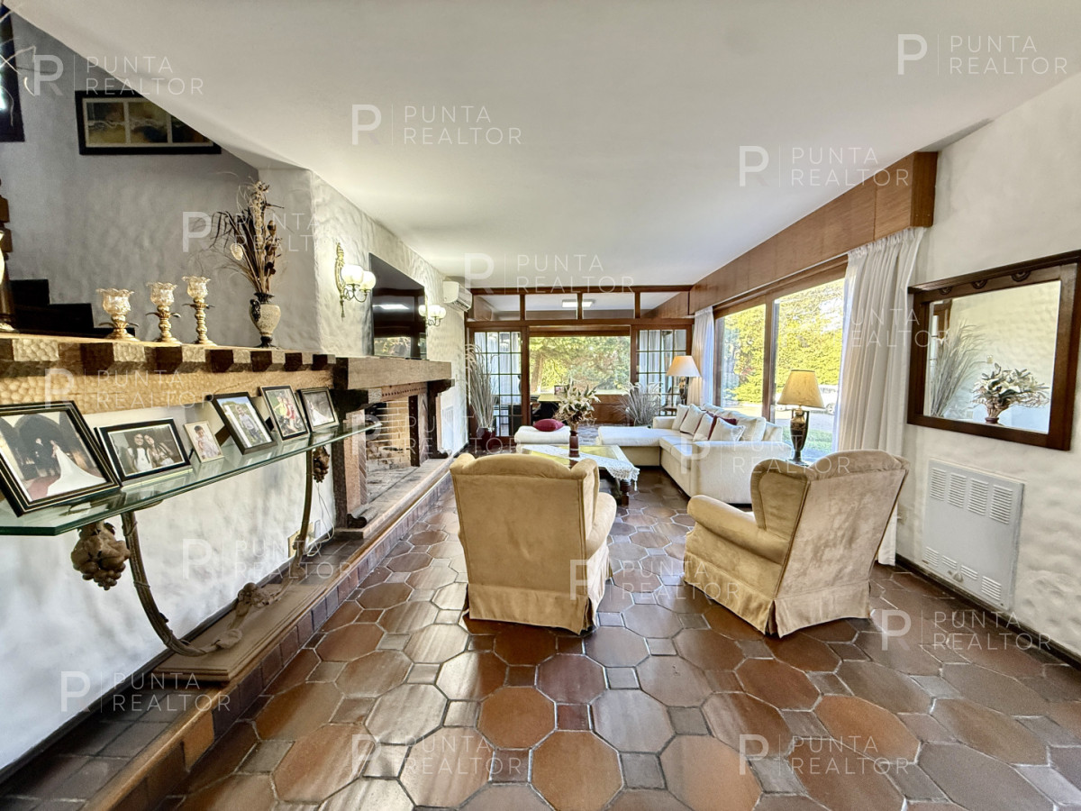 Casa ID.2697 - Casa reciclada a 250 metros de Playa Mansa — Parada 10, Punta del Este