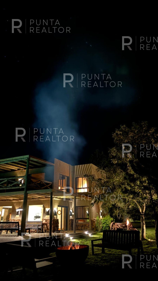 Casa ID.2706 - Excelente casa en venta y alquiler temporal en Manantiales