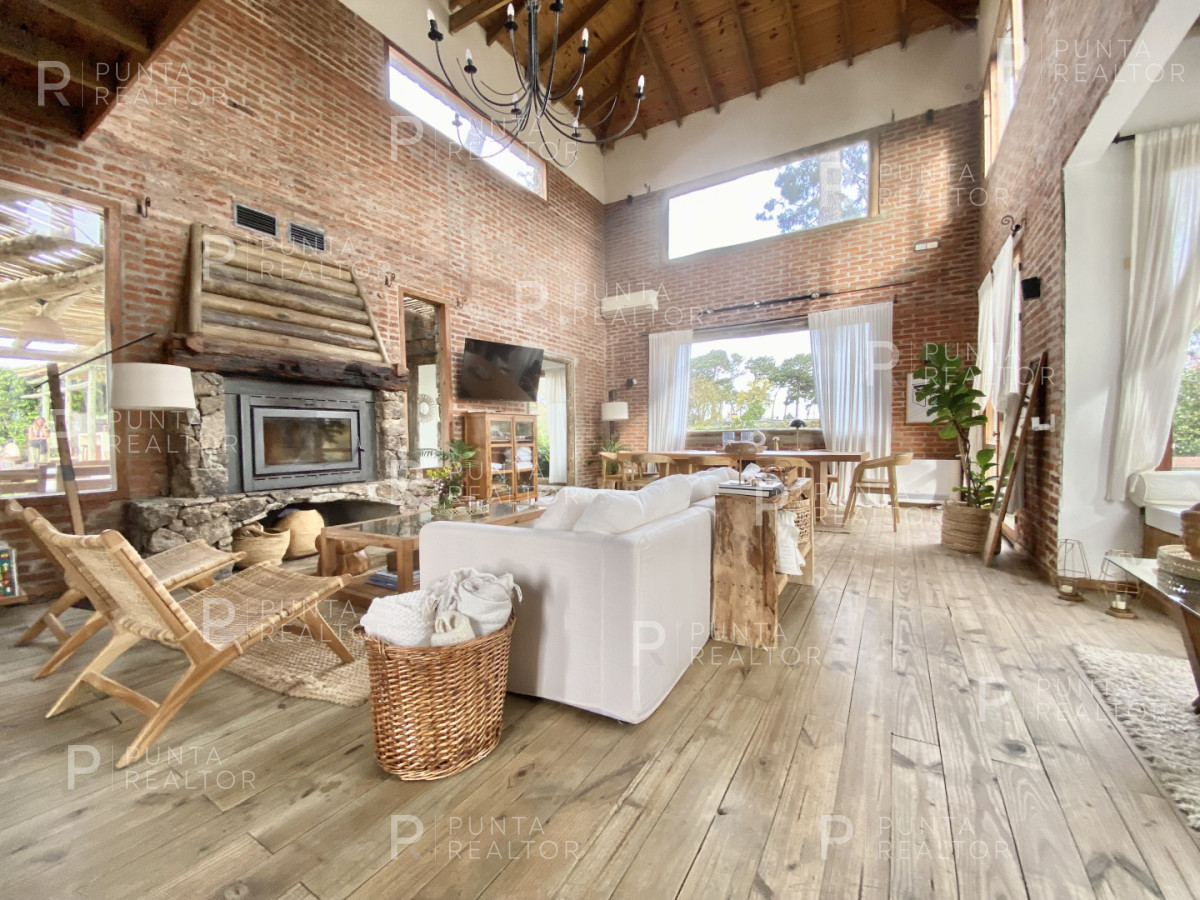 Casa ID.2691 - excepcional propiedad en Punta del Este