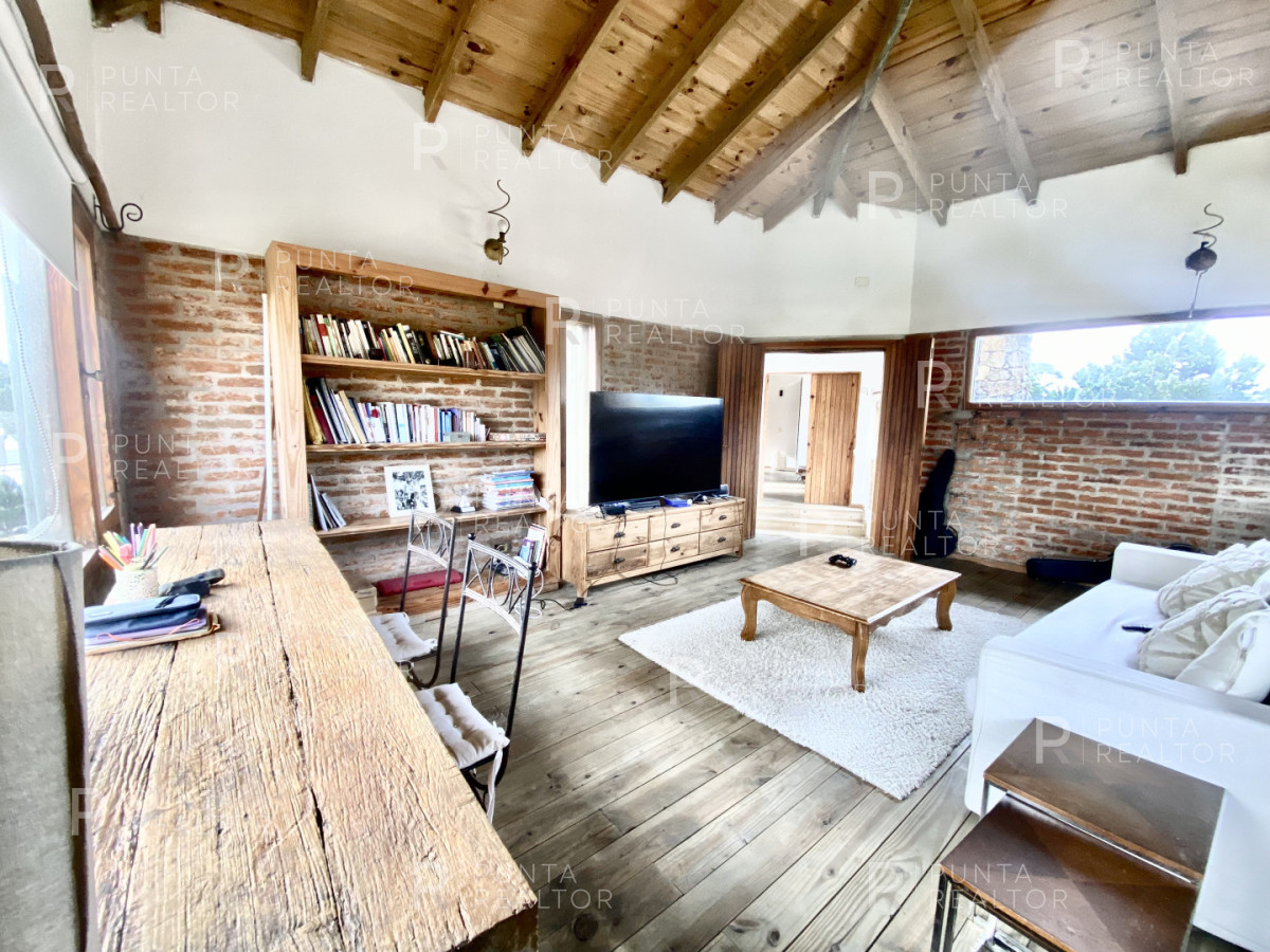 Casa ID.2691 - excepcional propiedad en Punta del Este