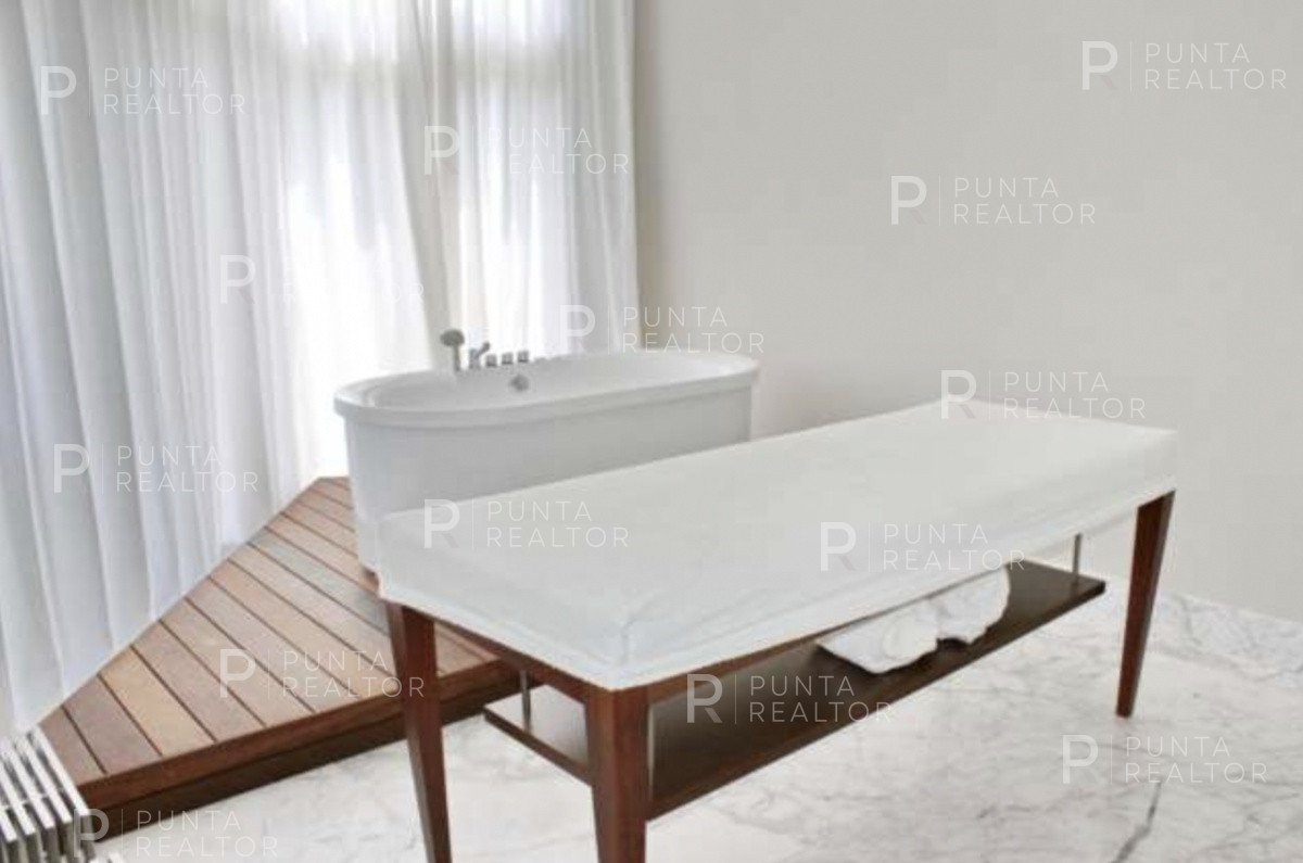 Apartamento ID.2690 - APARTAMENTO EN VENTA SUNRISE TOWER 2 DORMITORIOS MAS SERVICIO PUNTA DEL ESTE