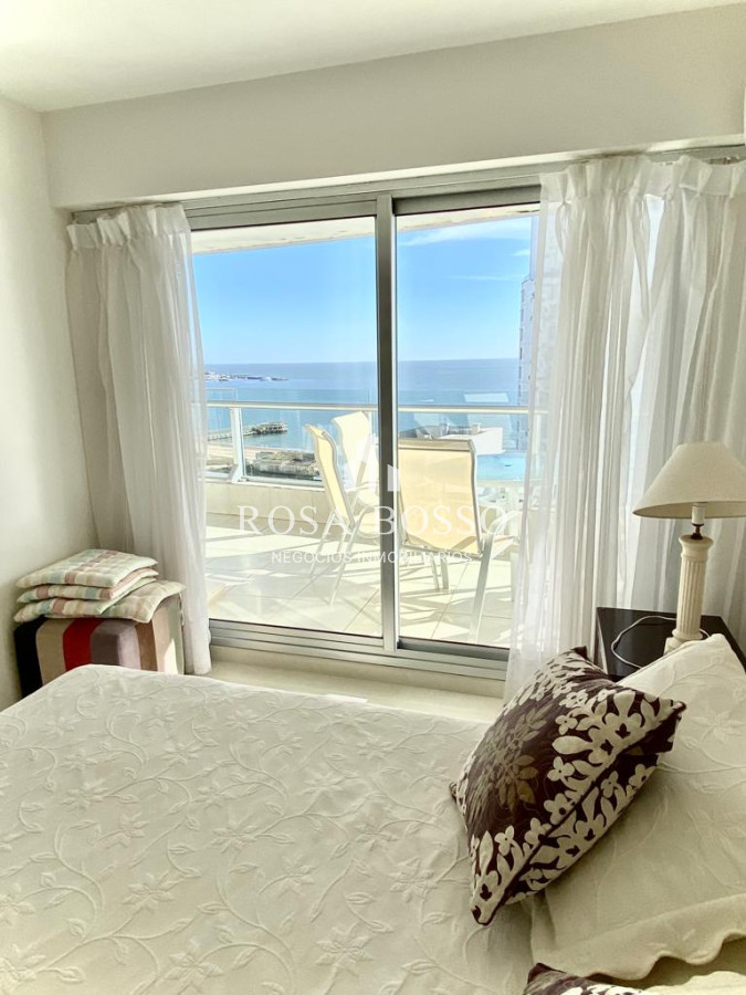 Apartamento ID.7992 - Apartamento en alquiler temporario Playa Mansa 2 dormitorios SEASON TOWER
