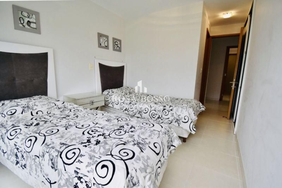 Apartamento ID.7999 - Apartamento en venta Playa Mansa 3 dormitorios SEASONS