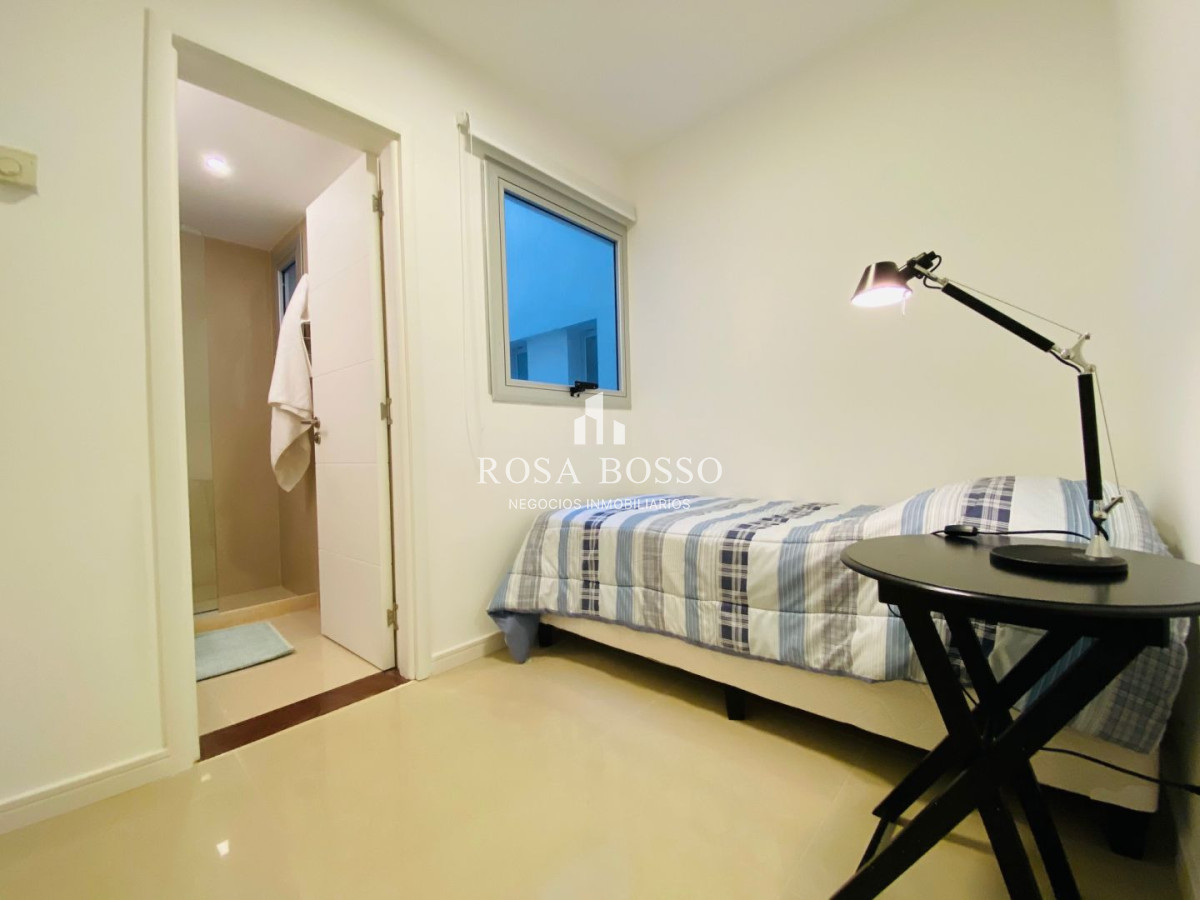 Apartamento ID.7845 - Venta Apartamento de 3 DORMITORIOS en Playa Brava, Punta del Este