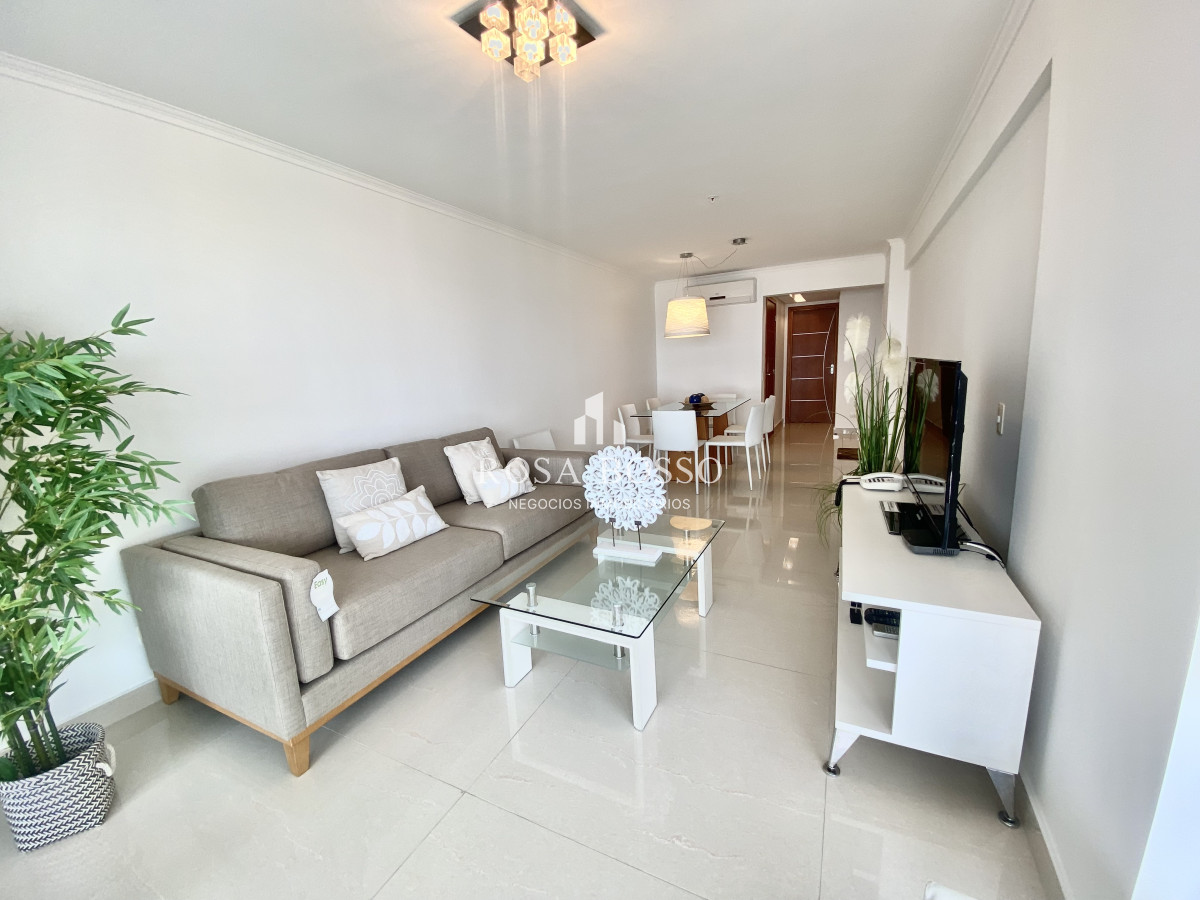 Apartamento ID.7998 - Apartamento en venta Playa Mansa 2 dormitorios MIAMI BOOULEVARD