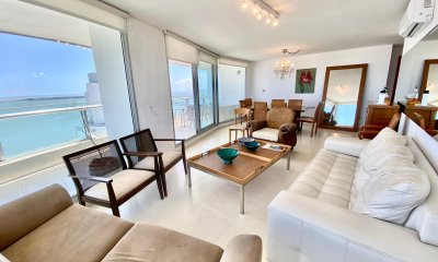 Departamento en Venta Seasson Tower Playa Mansa