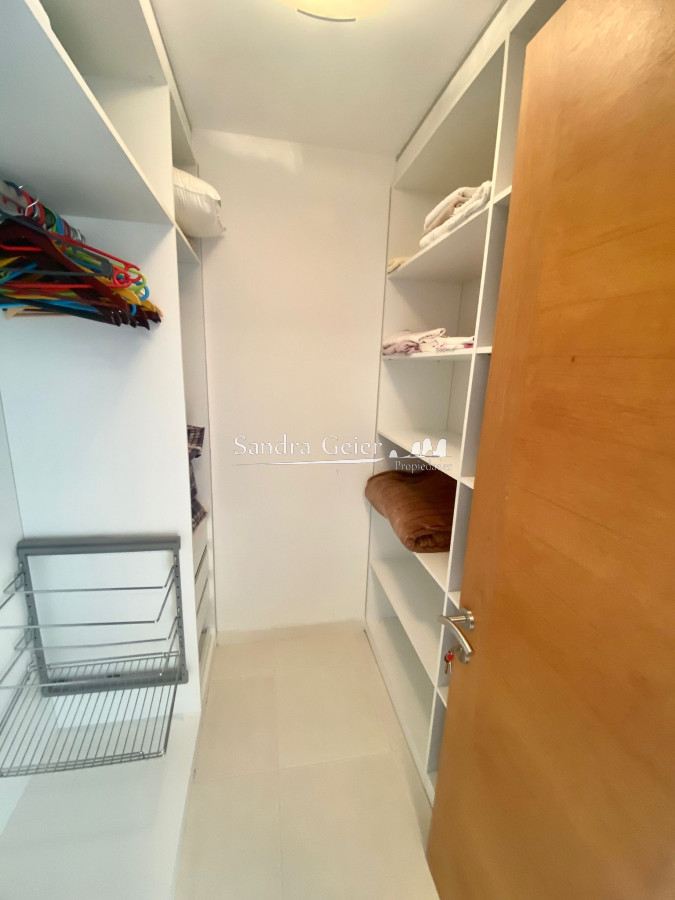 Apartamento ID.2158 -  Seasons Tower - Apartamento en venta Mansa 3 dormitorios