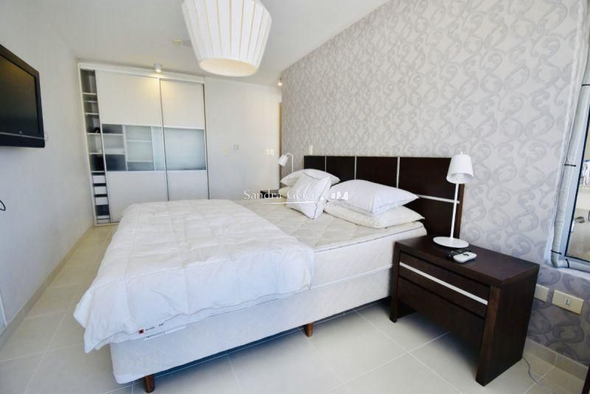 Apartamento ID.2156 - Oportunidad apartamento de 3 dormitorios en Season Tower