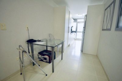 Apartamento ID.2157 - Seasons tower Apartamento en venta Playa Mansa 3 dormitorios SEASONS