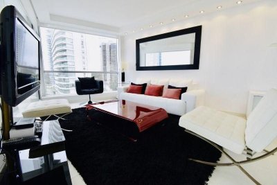 Apartamento ID.2157 - Seasons tower Apartamento en venta Playa Mansa 3 dormitorios SEASONS