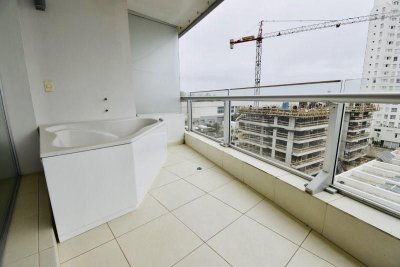 Apartamento ID.2157 - Seasons tower Apartamento en venta Playa Mansa 3 dormitorios SEASONS