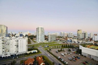 Apartamento ID.1917 - Apartamento en venta Playa Mansa 2 dormitorios