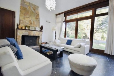 CASA EN VENTA EN SAN RAFAEL A 200 MTS DEL MAR! 3 DOMRIMTORIOS MAS SERVICIO