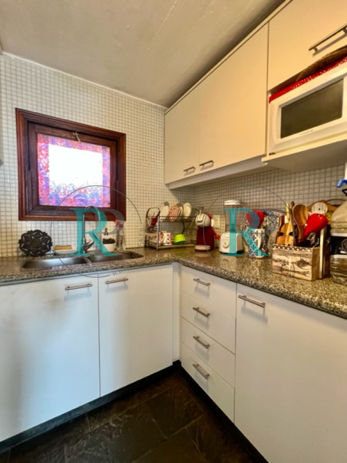 Casa ID.1106 - Duplex en Parque Pinares 