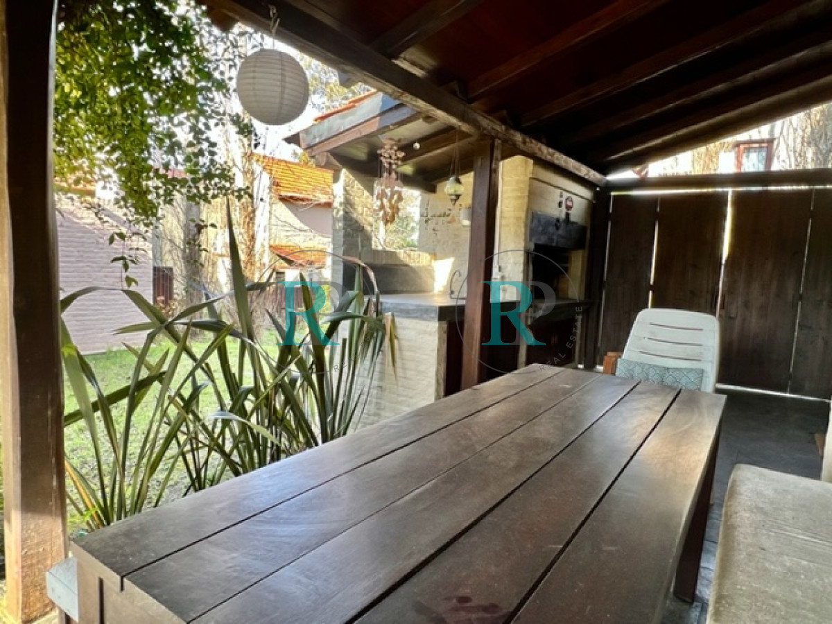 Casa ID.1106 - Duplex en Parque Pinares 