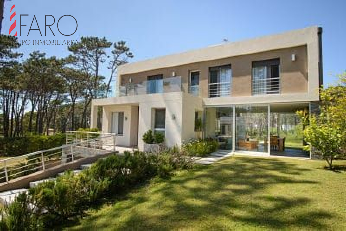 Casa en alquiler temporario Rincón Del Indio 5 dormitorios - FAR39311C