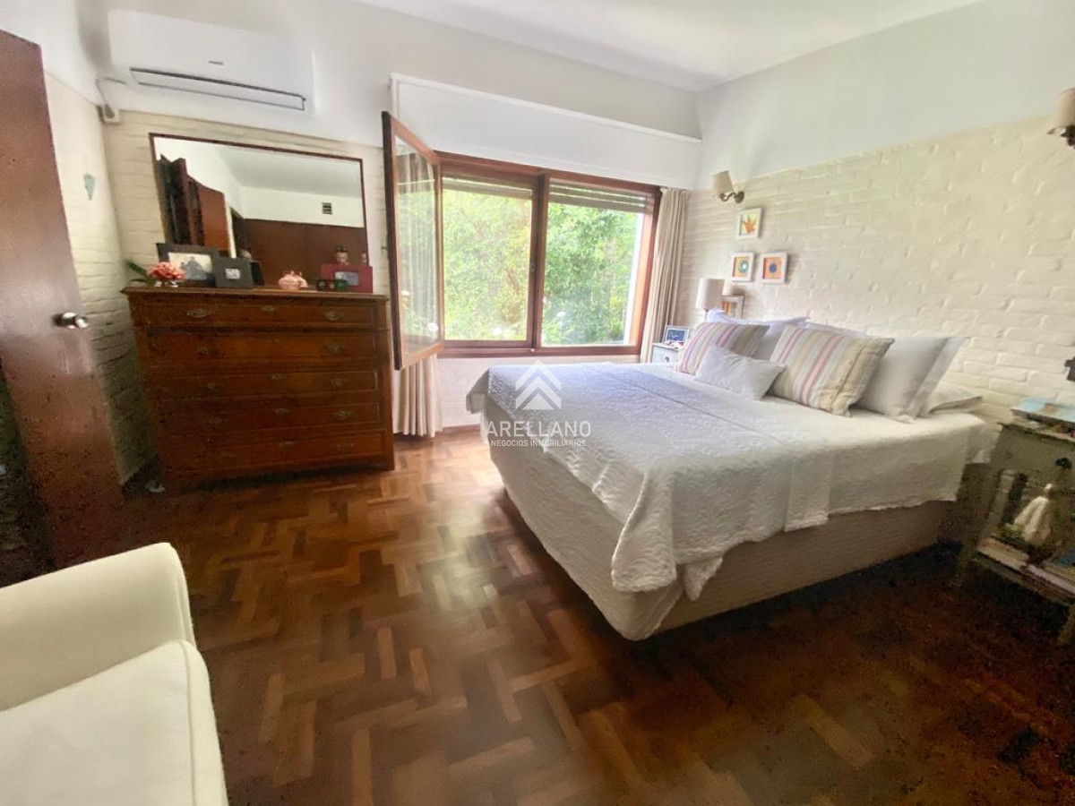 Casa ID.2735 - Casa en alquiler temporario Playa Mansa 3 dormitorios