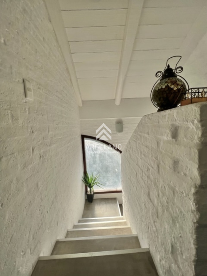 Casa ID.6031 - Casa en venta, punta del este, 2 dormitorios, Barrio privado parque pinares