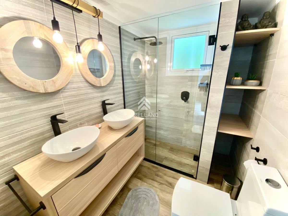 Casa ID.2863 - Casa en alquiler temporario Playa Mansa 4 dormitorios