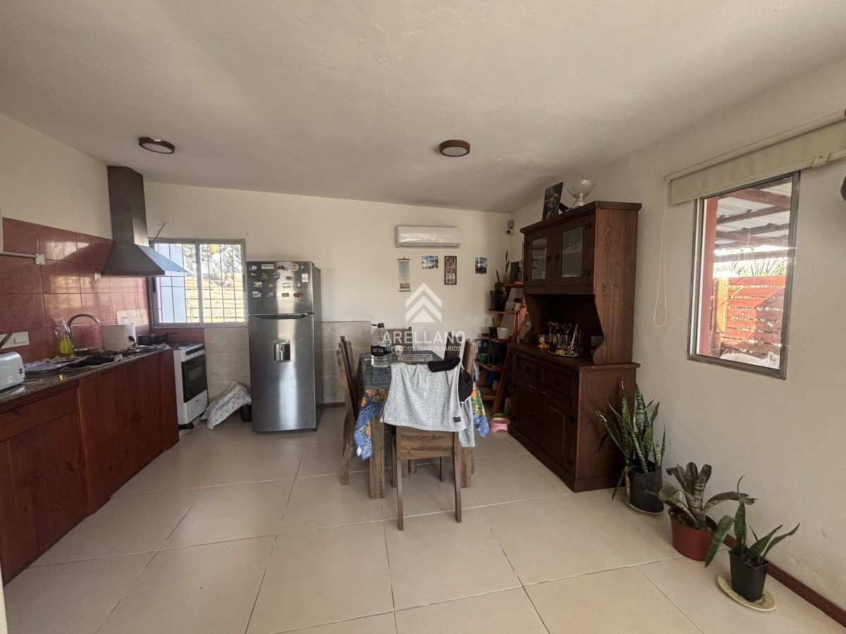 Casa ID.4610 - Oportuinda en venta! Casa solida de construccion tradicional en barrio super tranquilo, 3 dormitorios Maldoando Punta del Este