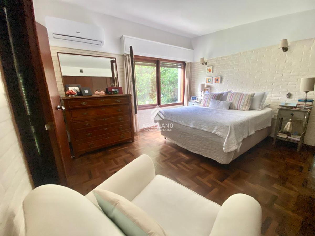 Casa ID.2735 - Casa en alquiler temporario Playa Mansa 3 dormitorios