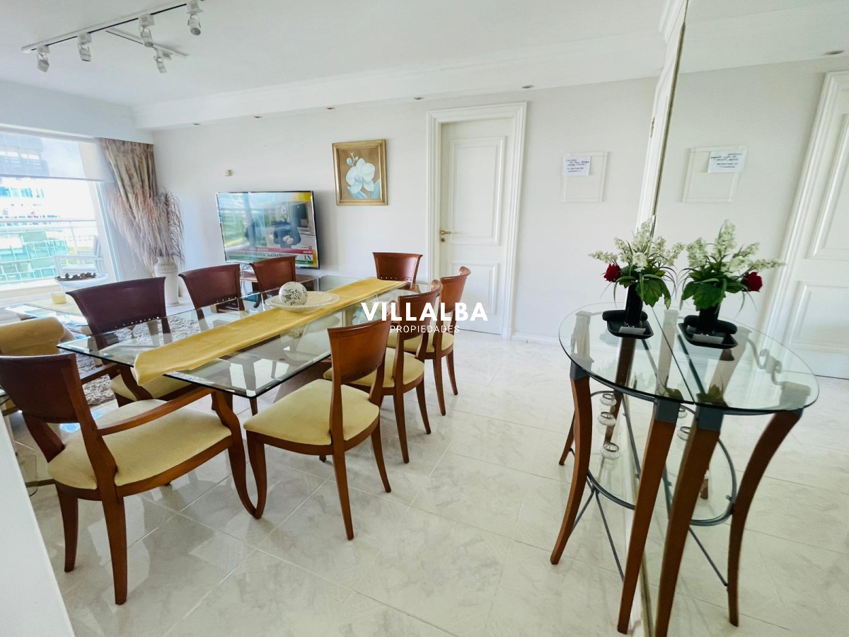 Apartamento ID.4334 - Venta de Apartamento 3 DORMITORIOS en PLAYA MANSA , PUNTA DEL ESTE