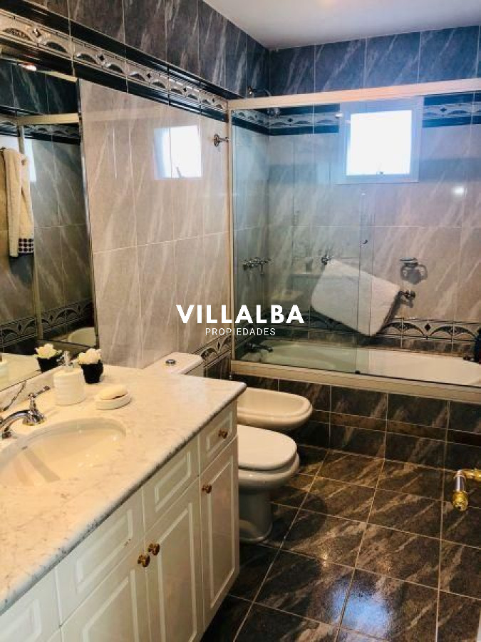 Apartamento ID.4334 - Venta de Apartamento 3 DORMITORIOS en PLAYA MANSA , PUNTA DEL ESTE