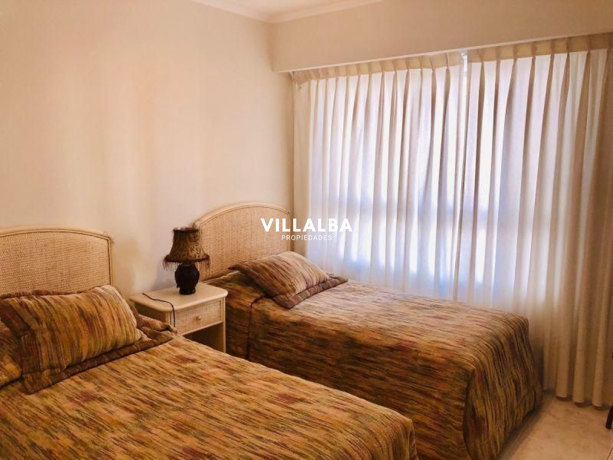 Apartamento ID.4334 - Venta de Apartamento 3 DORMITORIOS en PLAYA MANSA , PUNTA DEL ESTE