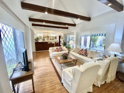 Venta de casa en Cantegril, zona Colegios