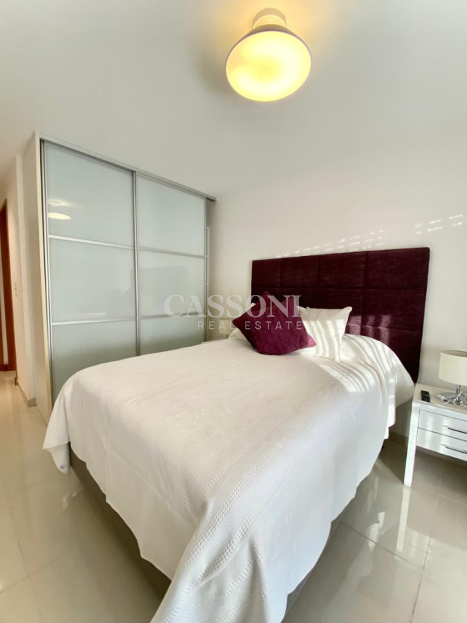 Apartamento ID.881 - Apartamento en Venta Playa Mansa 3 dormitorios Sunrise Tower