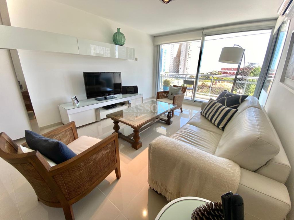 Apartamento ID.2295 - APARTAMENTO EN VENTA SUNRISE TOWER 2 DORMITORIOS MAS SERVICIO PUNTA DEL ESTE