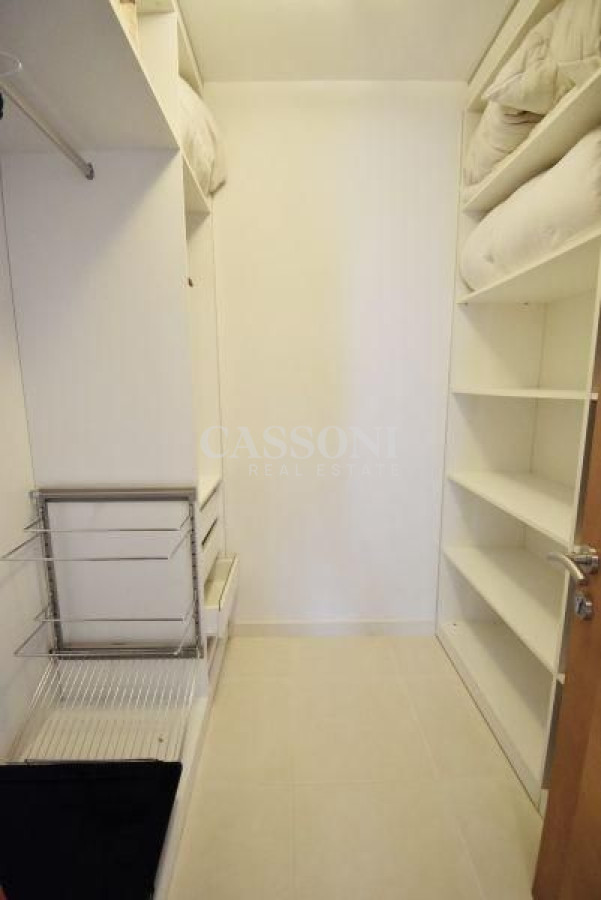 Apartamento ID.942 - Apartamento en venta Playa Mansa 3 dormitorios SEASONS