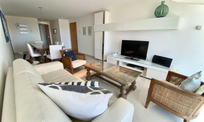 APARTAMENTO EN VENTA SUNRISE TOWER 2 DORMITORIOS MAS SERVICIO PUNTA DEL ESTE