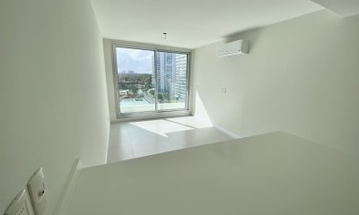 Venta de Apartamento 1 DORMITORIO en Playa Mansa, Punta del Este