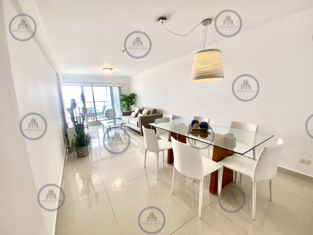 Apartamento ID.1305 - Moderno Apartamento de 2 Dormitorios en Playa Mansa - Venta y Alquiler Anual