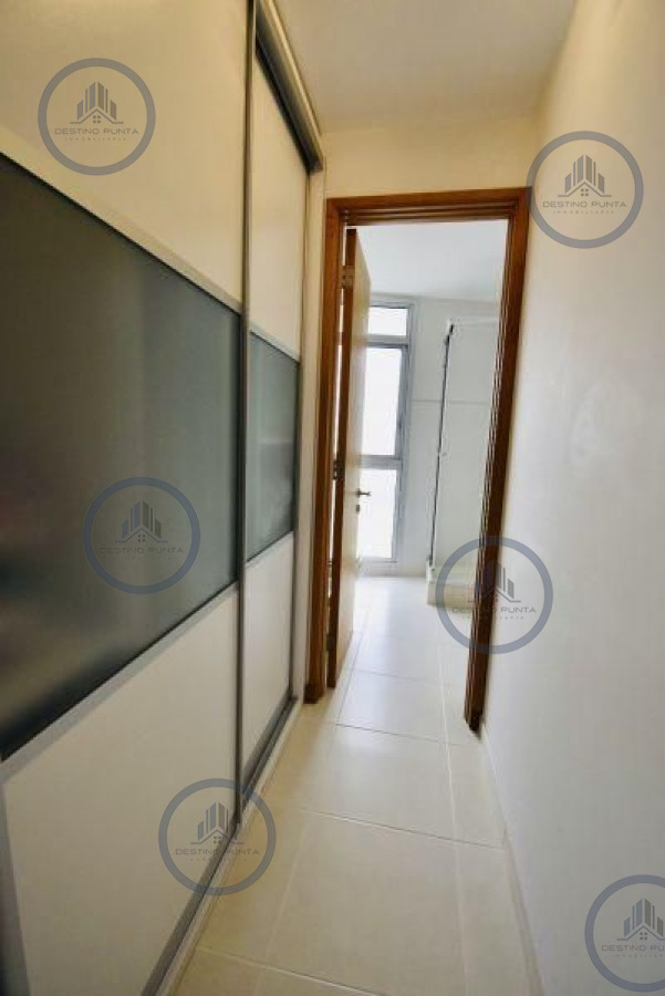 Apartamento ID.1116 - Apartamento en Playa Mansa, 3 Dormitorios 