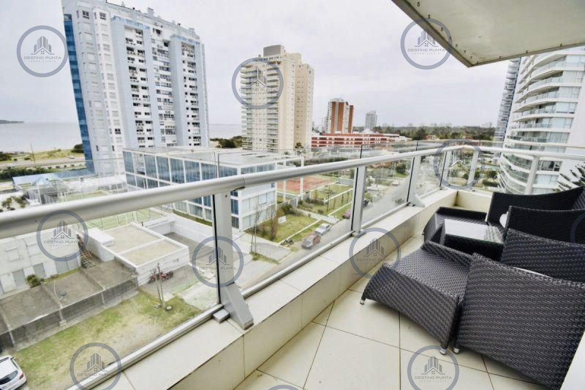 Apartamento ID.1116 - Apartamento en Playa Mansa, 3 Dormitorios 