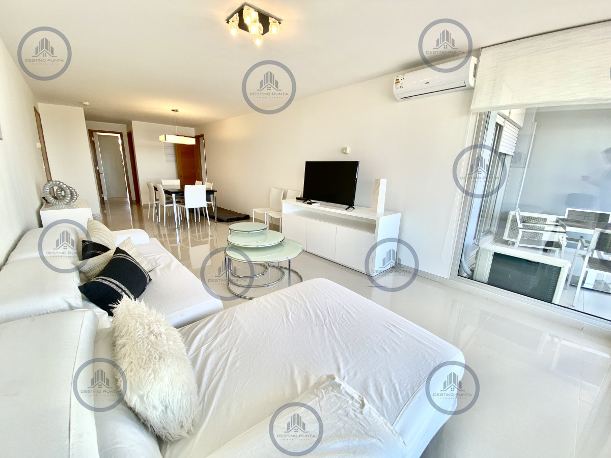 Apartamento en venta Playa Mansa 2 dormitorios SUNRISE TOWER — fotografía 2