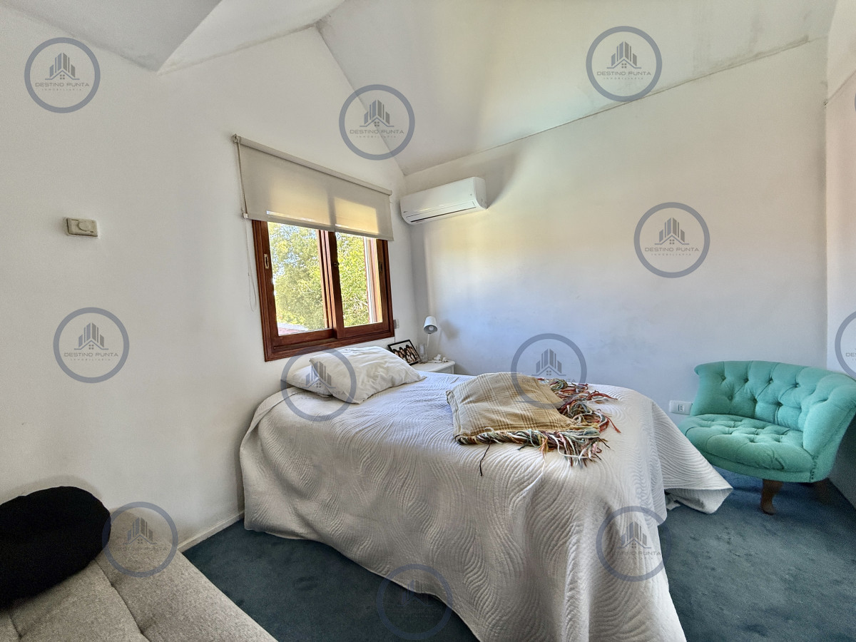 Casa ID.1004 - Casa 3 Dormitorios y Piscina Climatizada en Playa Mansa, Punta del Este