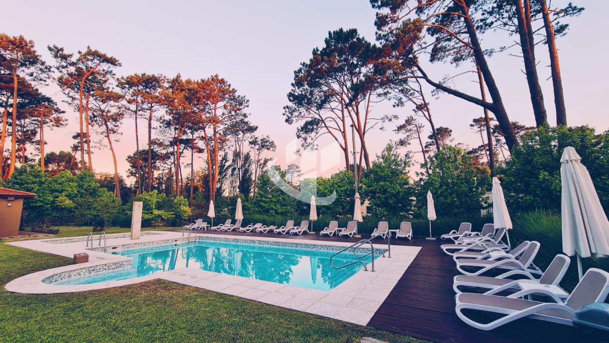 Casa ID.611 - Casa duplex, 2 dormitorios, Pinares, Punta del Este