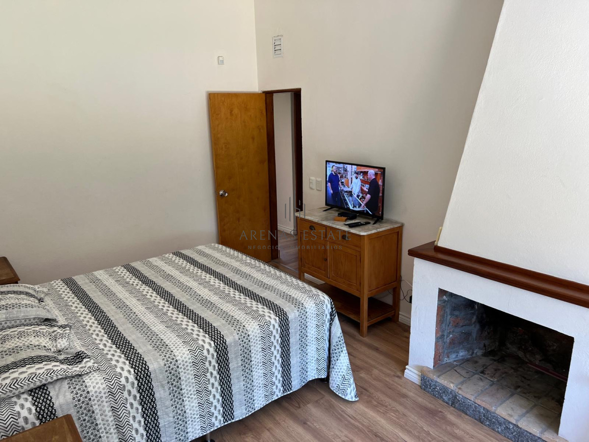 Casa ID.3867 - Casa en Alquiler en Jardines de Córdoba. 6 dormitorios y piscina climatizada