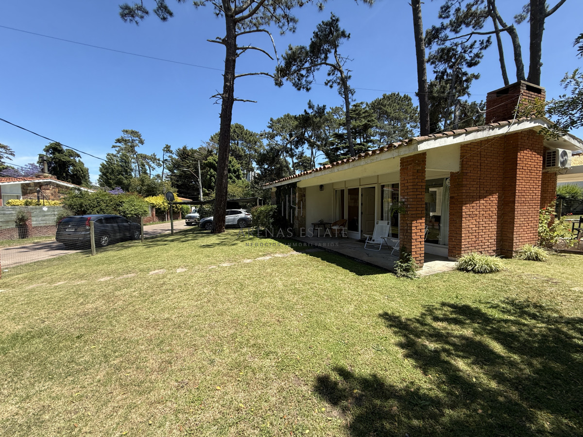 Casa ID.4175 - Casa en venta - Ubicación estratégica y gran terreno