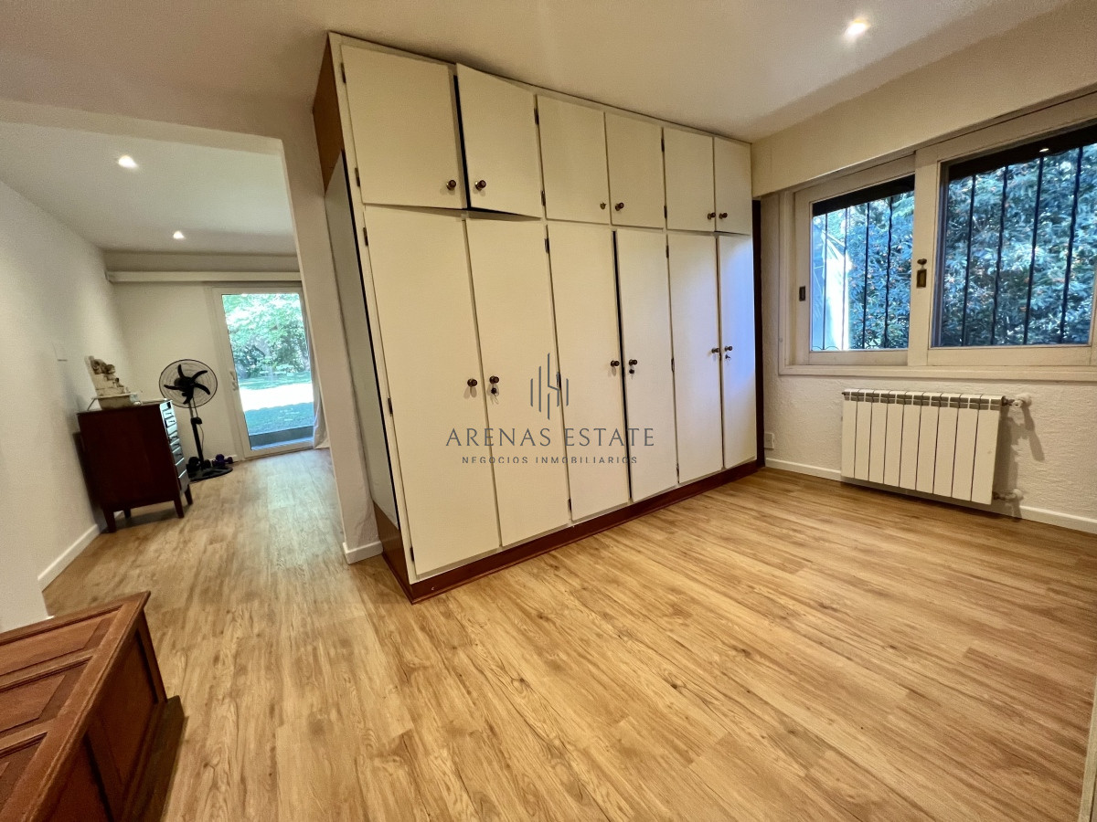 Casa ID.2967 - Venta de Casa 4 DORMITORIOS en Club del Lago golf, Punta Ballena, Punta del Este