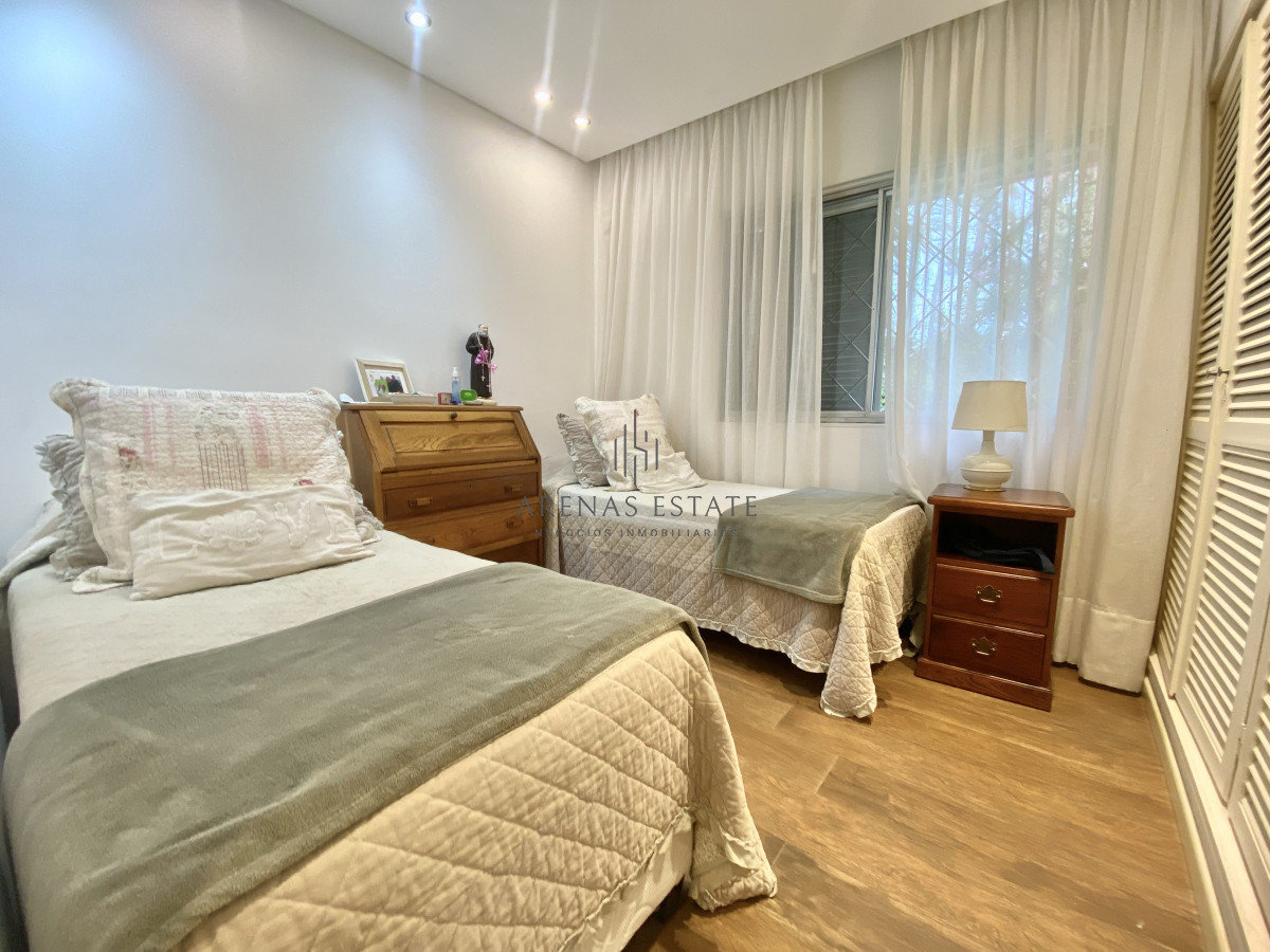 Casa ID.3816 - Casa en venta en Barrio Cantegril Punta del Este 