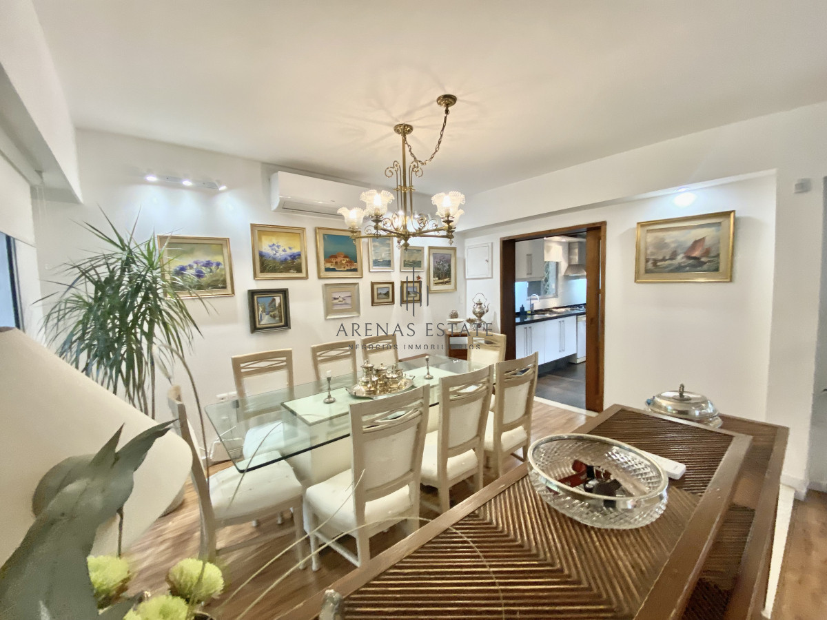 Casa ID.3816 - Casa en venta en Barrio Cantegril Punta del Este 